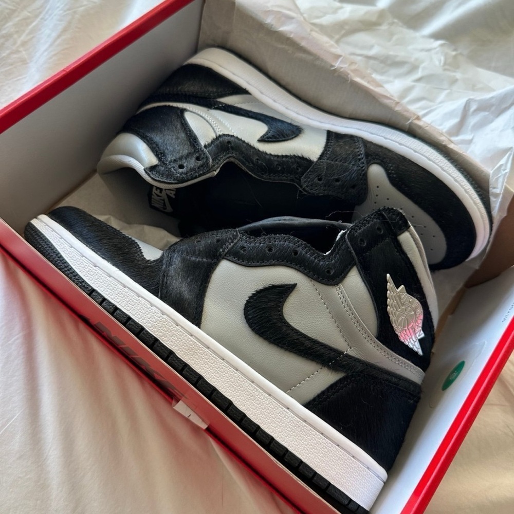Jordan 1 Retro Sneakers NWT